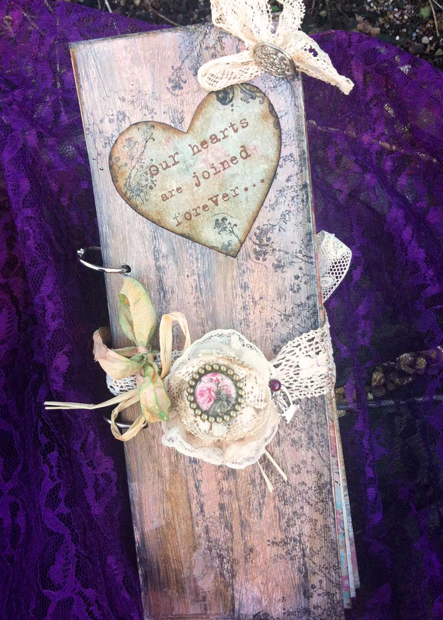 Love Journal - Love Heart Theme In Vintage Rustic Scrapbook Style - 24 Page