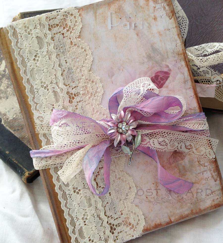 Wedding Guest Book - With Love From Paris - Custom - 32 Pages
